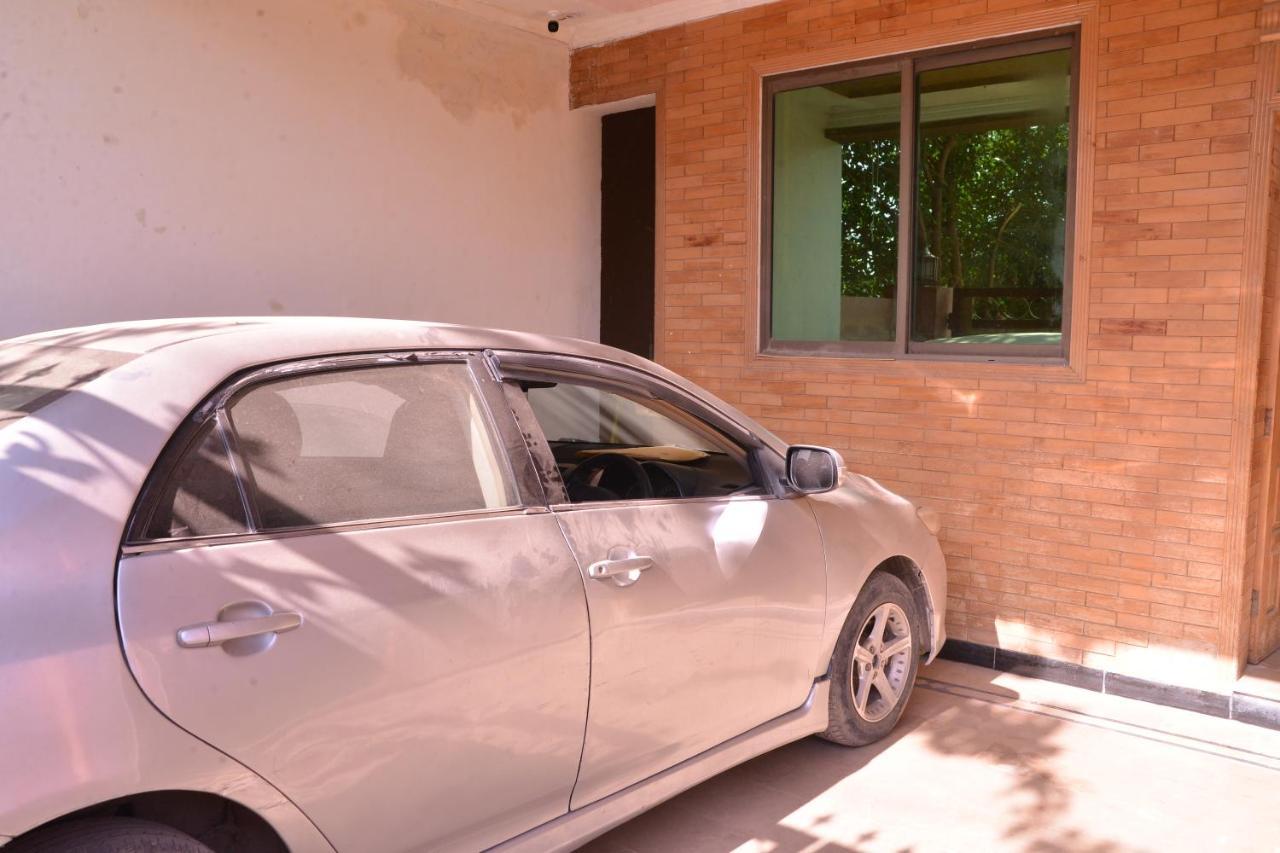 Redbury Guesthouse Islamabad Extérieur photo