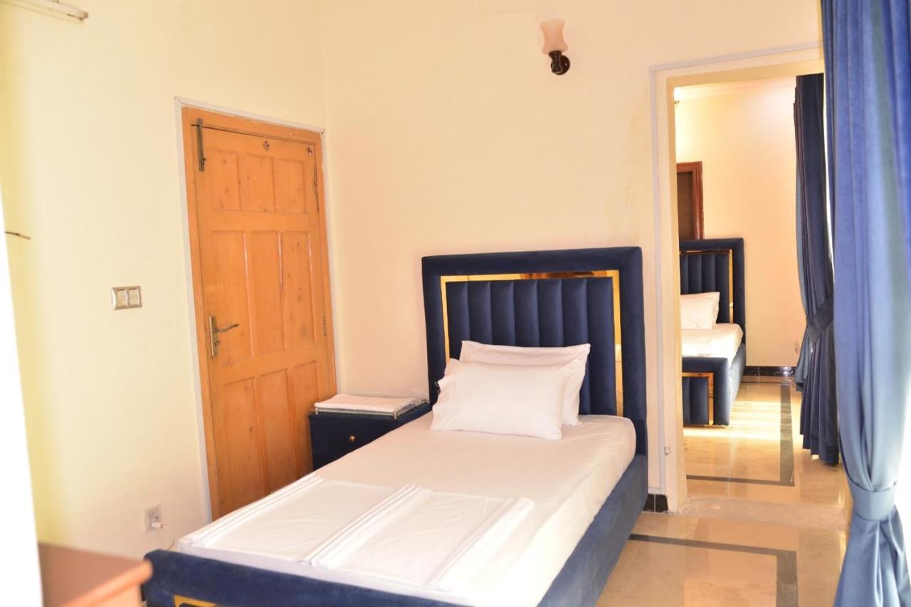 Redbury Guesthouse Islamabad Extérieur photo