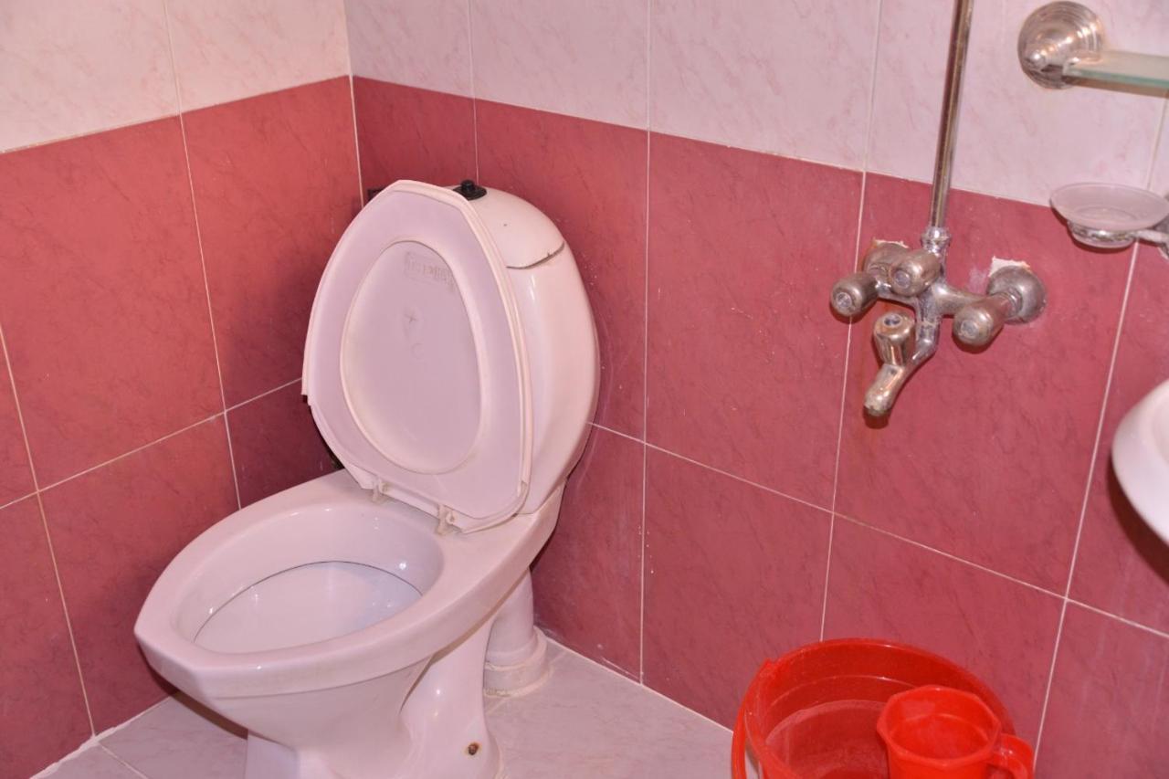 Redbury Guesthouse Islamabad Extérieur photo