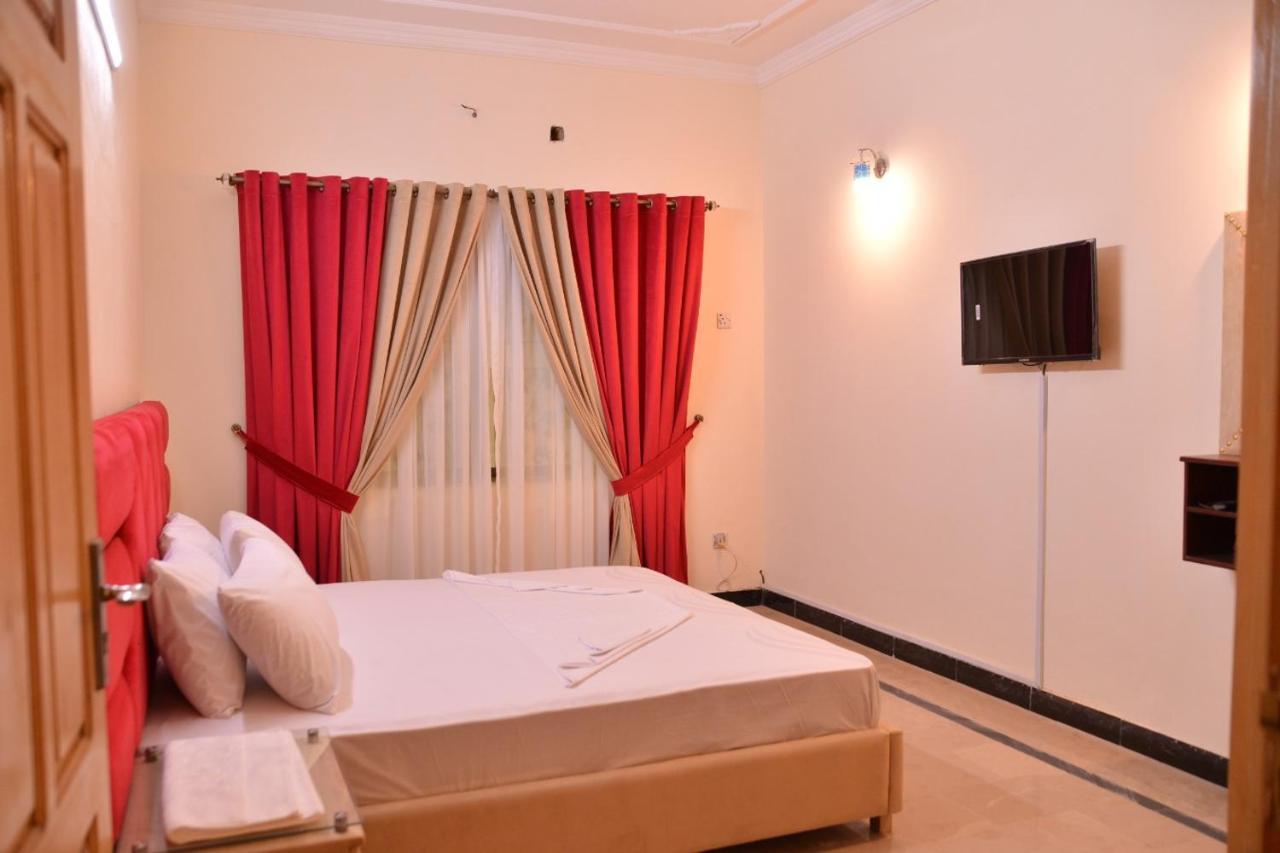 Redbury Guesthouse Islamabad Extérieur photo