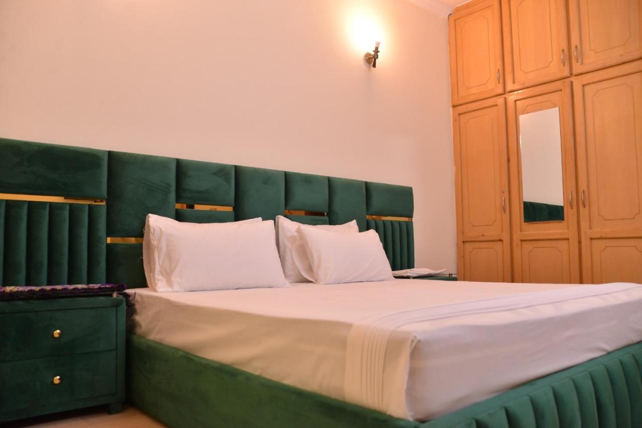 Redbury Guesthouse Islamabad Extérieur photo